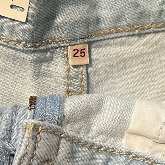 Levi's Women's Premium Skort - Picture 4 of 4